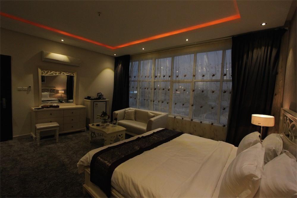 Taleen Granada Hotel Apartments Riyadh Phòng bức ảnh